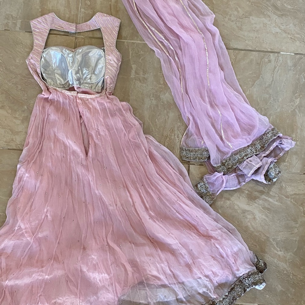 Pretty anarkali - Picture 3 of 4